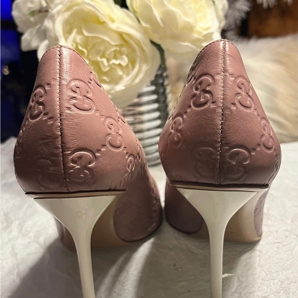 SOLD-  Gucci Monogram heels - Picture 3 of 6
